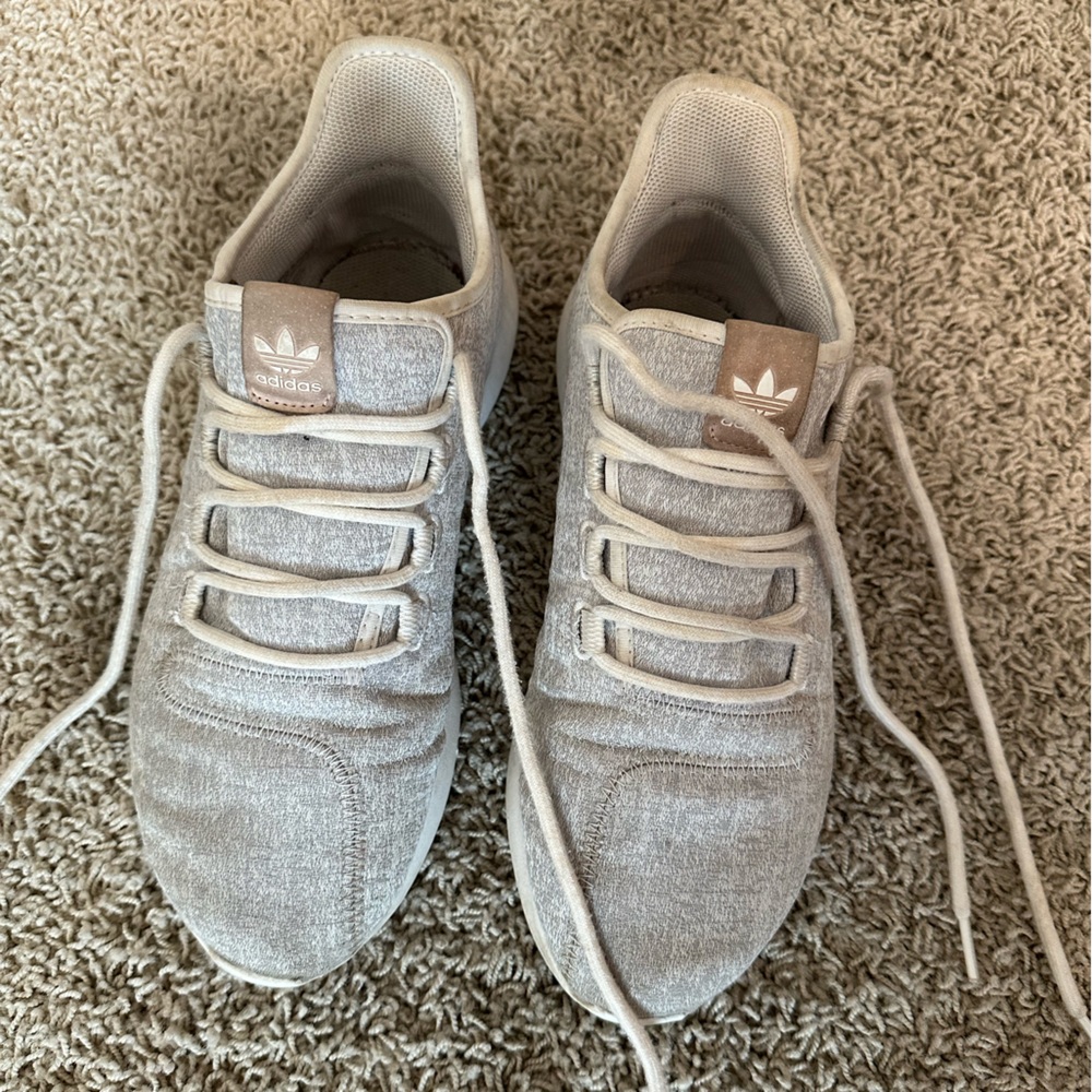 Adidas tubular shadow